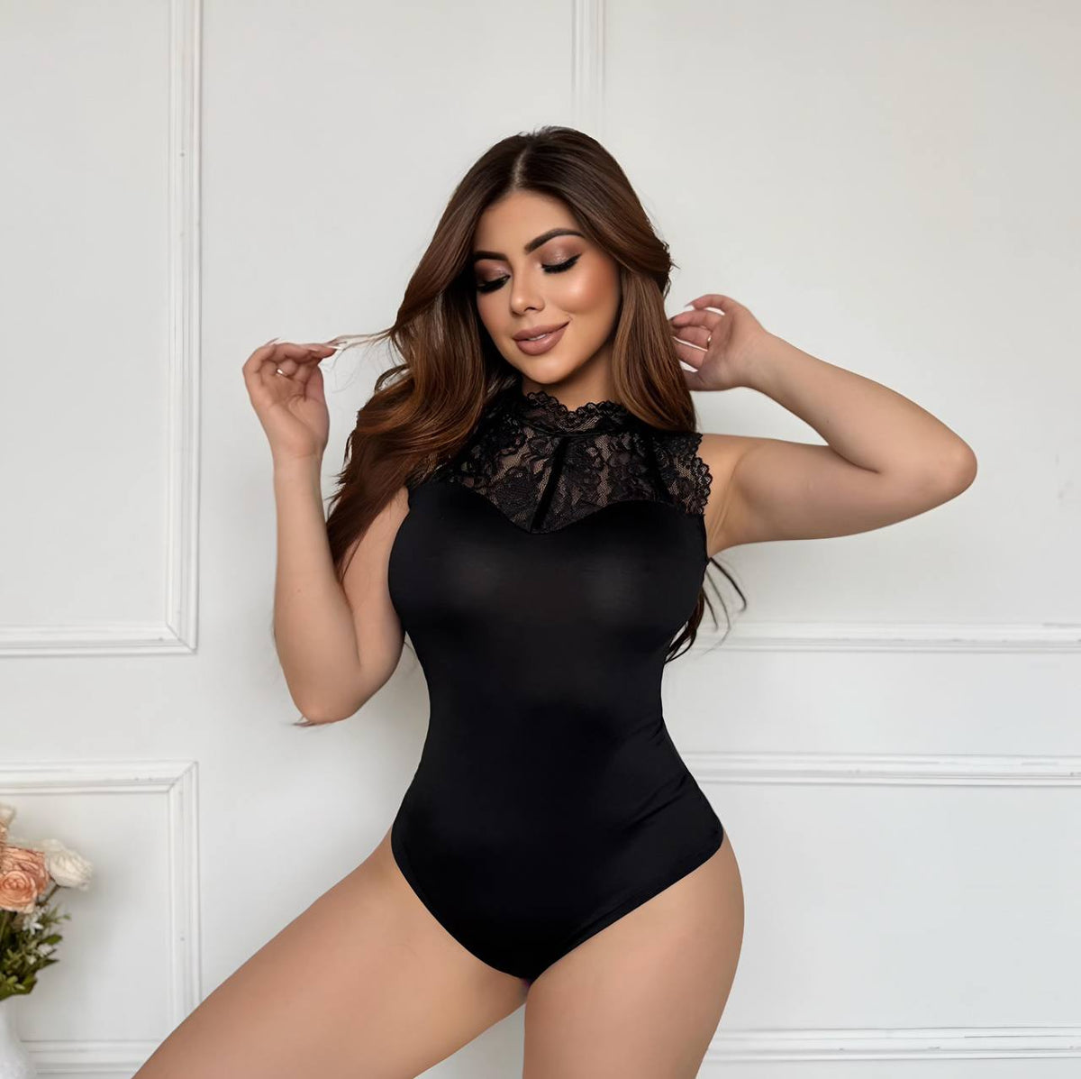 BODY ENCAJE NEGRO